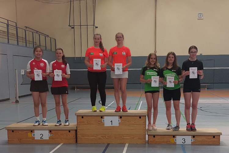 3. Platz im Mädchendoppel U19 für Noemi Schlee und Carolin Gadau (Flechtinger SV) - Regionalranglistenturnier 2022 in Bismark - Flechtinger SV siegreich beim Regionalranglistenturnier 2022 in Bismark - Badminton Flechtingen